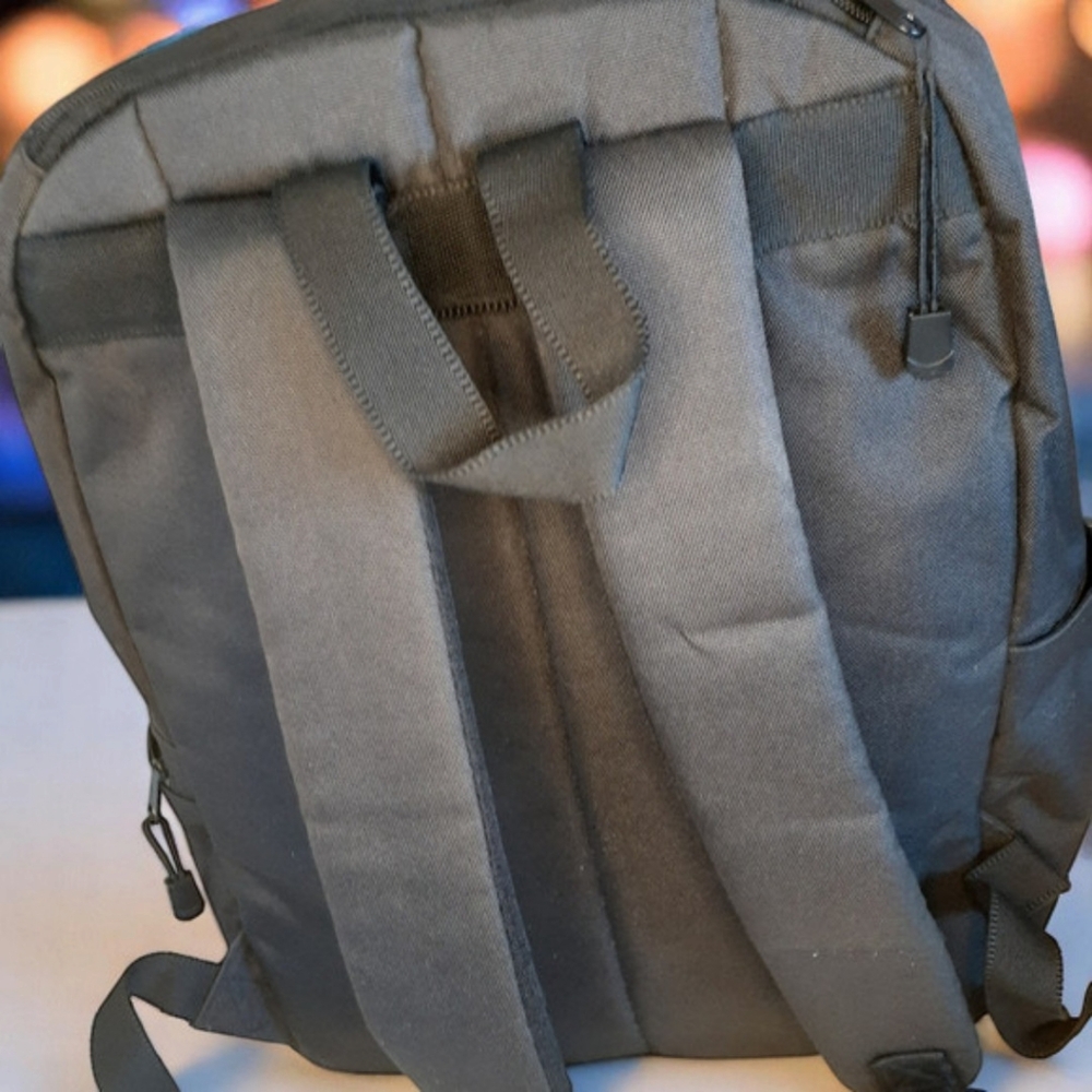 🍩FUN DONUT BACKPACK🍩 - Picture 6 of 7